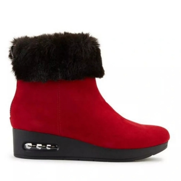 Dkny Shoes - NWT DKNY Women's Wedge Heel Ankle Boots Red 6.5